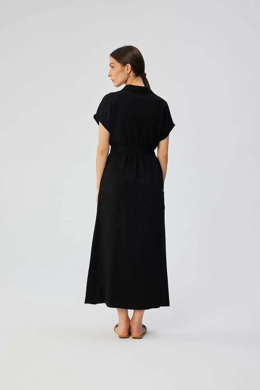 Chic Viscose Collared Maxi Dress